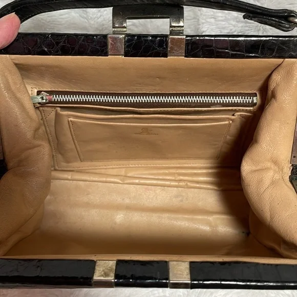 Vintage Lesco Black Faux Alligator Handbag - Picture 9 of 13